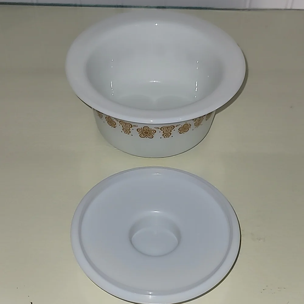 Pyrex Butterfly Gold Pattern Butter Keeper - Picture 2 of 12